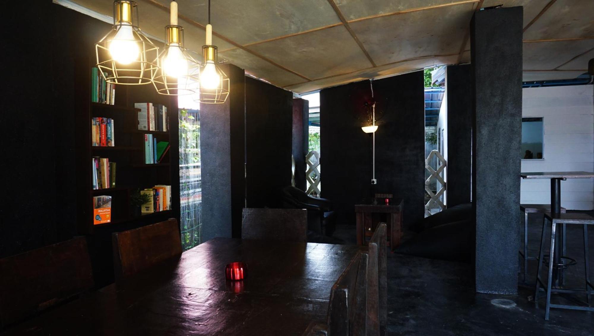 House Of Wolves Hostel Pantai Cenang  Esterno foto